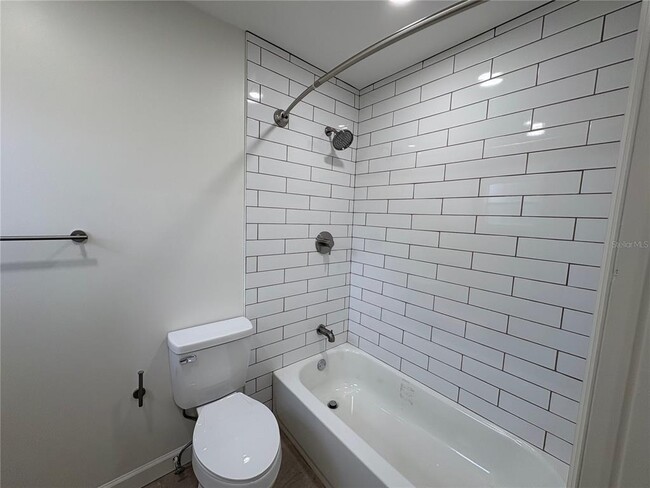 Building Photo - 4824 Gallant Ln