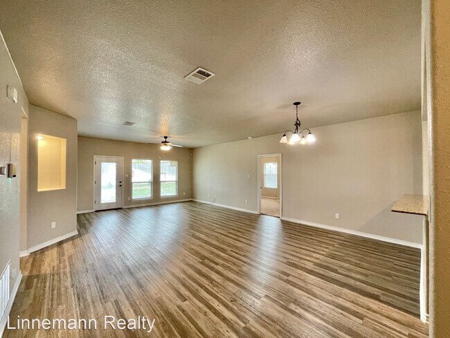 Building Photo - 4 br, 2 bath House - 3512 Moline Circle