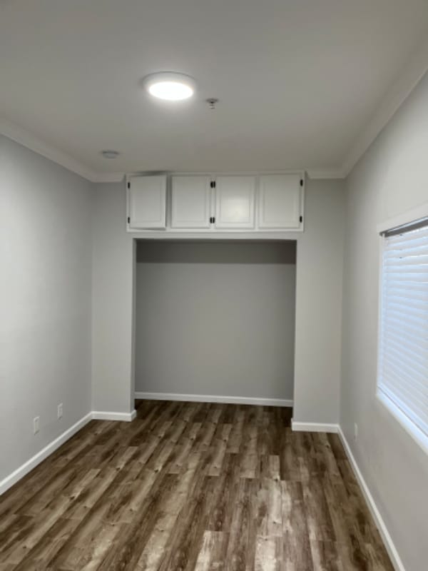 Building Photo - 1072 Laguna Ave