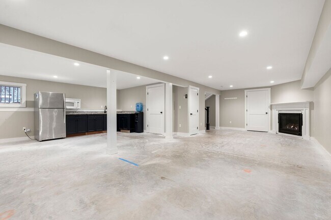 Building Photo - Keystone