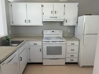 Building Photo - 3212 Cloverplace Dr