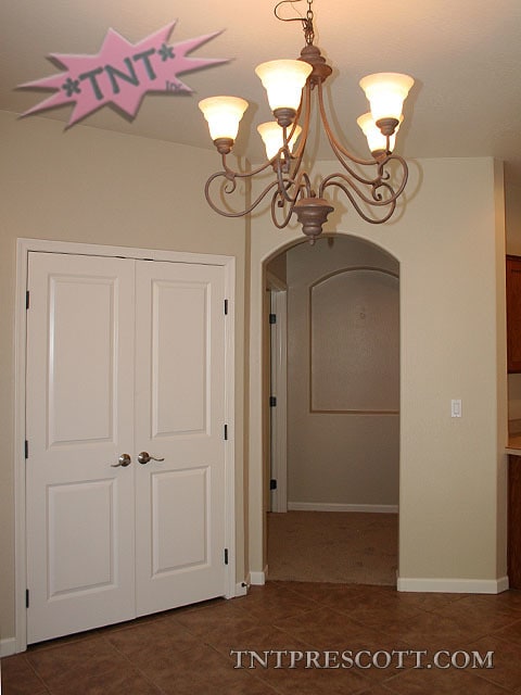 Building Photo - House in Willow Hills HOA