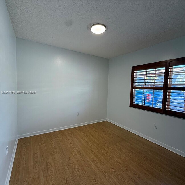 Building Photo - 6980 NW 173rd Dr