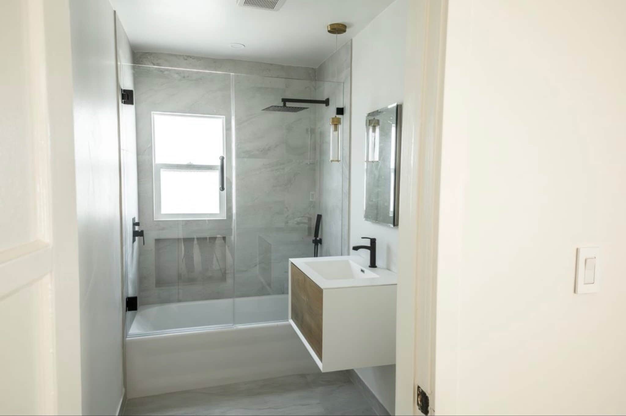 Building Photo - 439 S Evergreen Ave