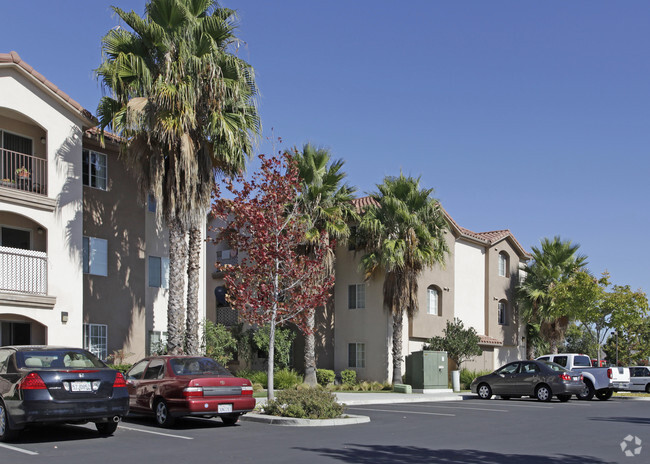 Building Photo - Torrey Highland Apartments