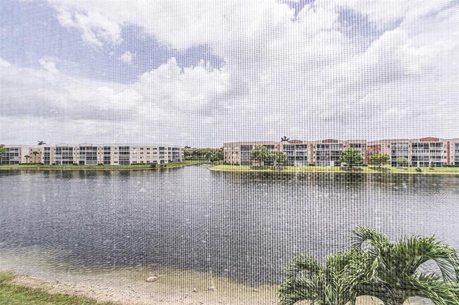 Building Photo - 7558 Trent Dr