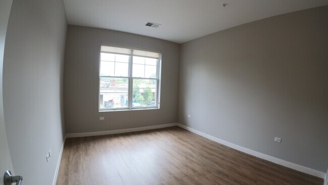 Building Photo - 229 Park Ave