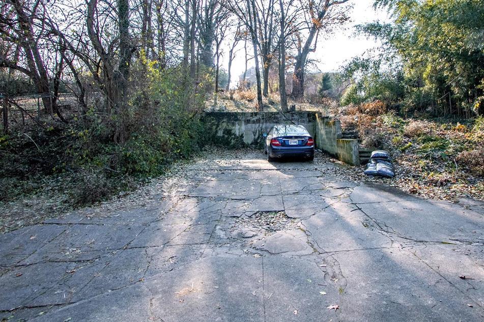 Building Photo - 641 Riddle Rd