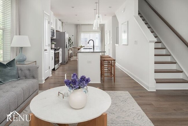 Building Photo - 640 Ethridge Pl