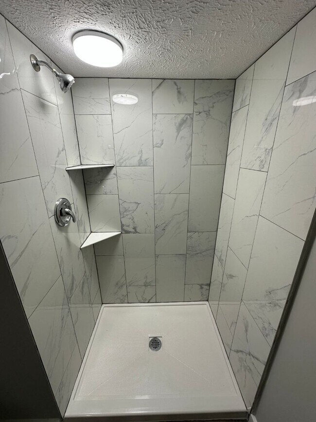 Building Photo - Four Bedroom Home Available Now!