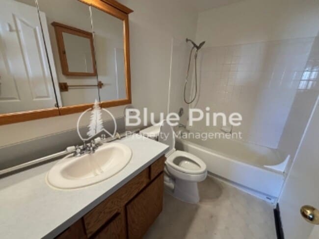 Building Photo - 2141 Meppen Dr