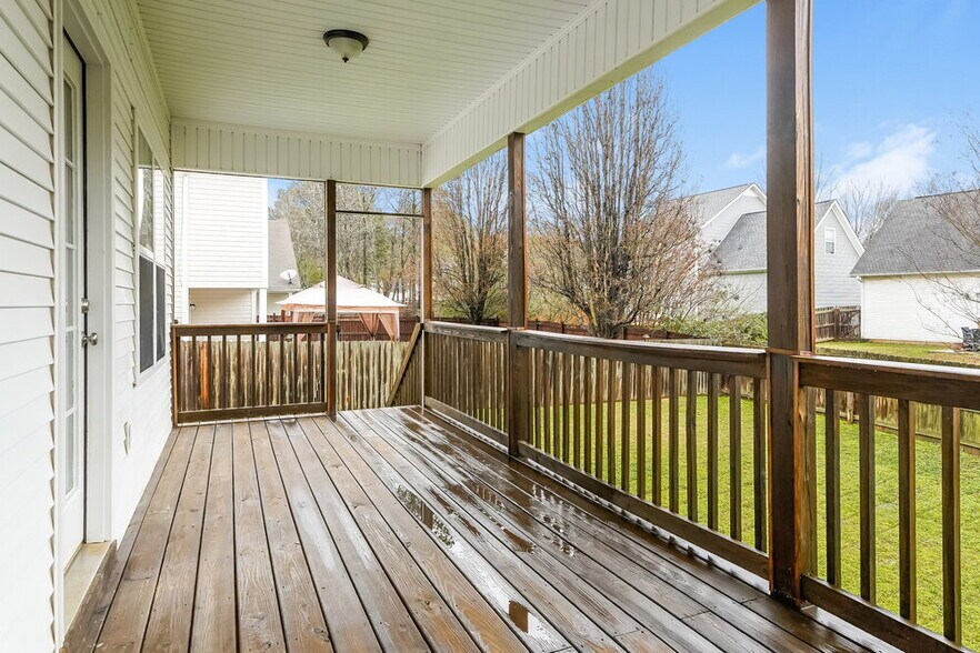 Building Photo - 145 Prescott Ct