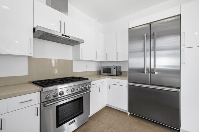 Building Photo - 1415 Butler Ave #1