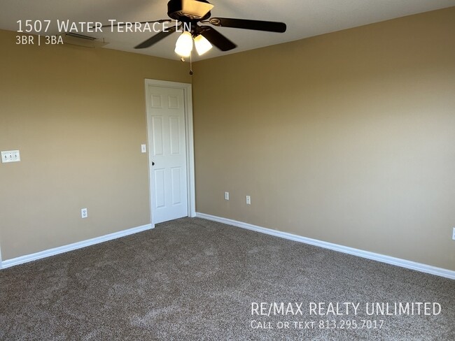 Building Photo - 1507 Water Terrace Ln