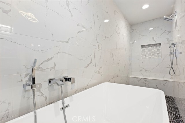 Building Photo - 13643 Frady Ave