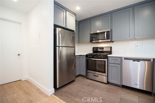 Building Photo - 1322 E 3rd St