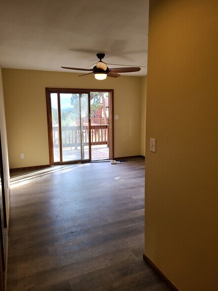 Building Photo - 120 Wisp Creek Dr