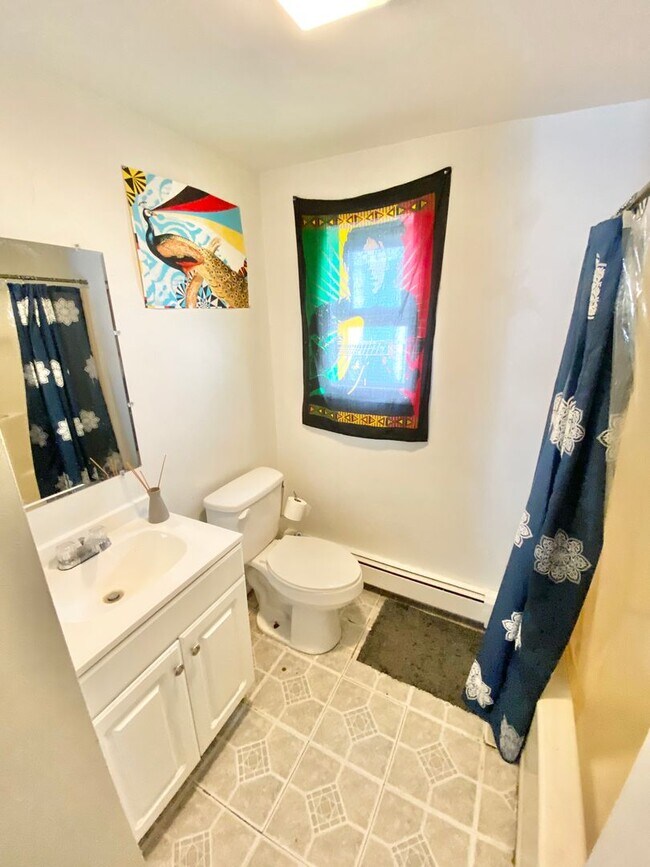 Building Photo - 48 Intervale Ave