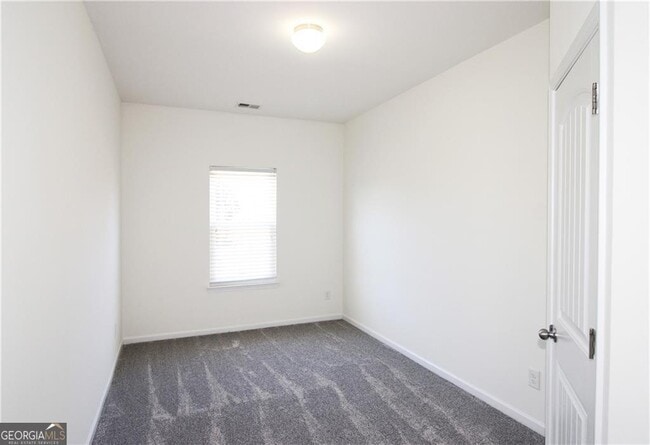 Building Photo - 1390 Napa Valley Dr SW