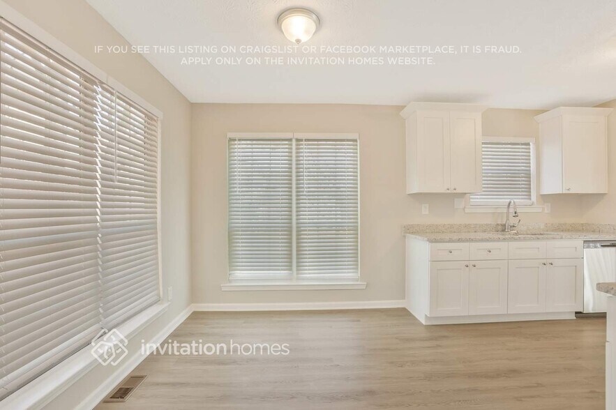 Building Photo - 655 Durham Ridge Dr NW