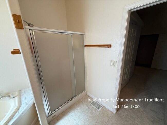 Building Photo - Fabulous Home in Stallion Meadows, Acton