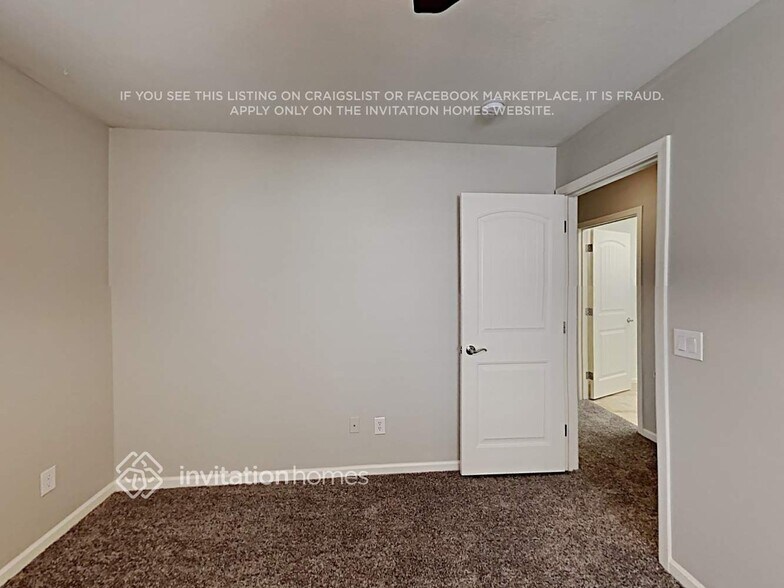 Building Photo - 3394 E Liberty Ln