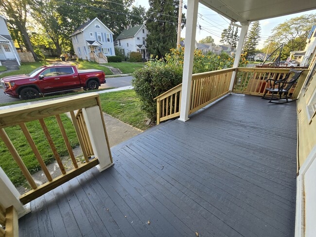 Building Photo - 81 Madison St