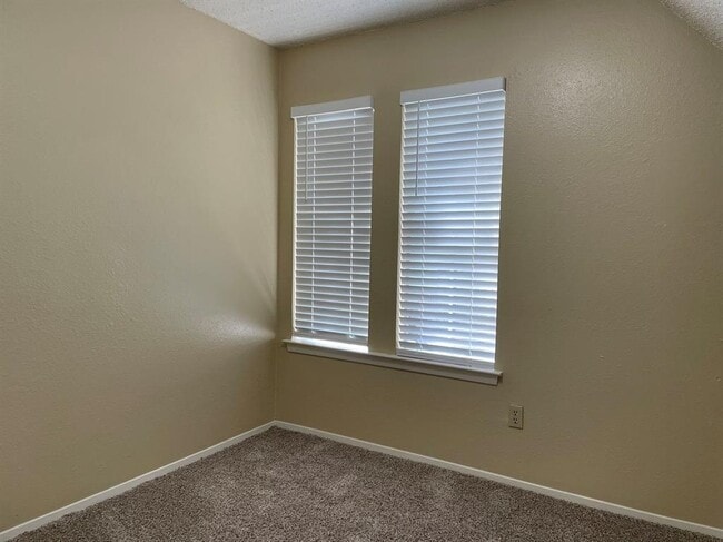 Building Photo - 8603 Fathom Cir