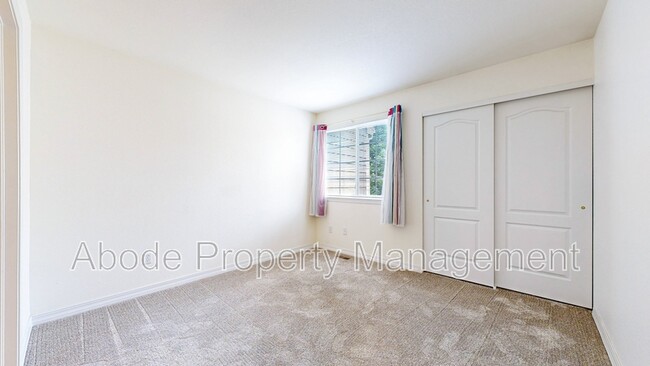 Building Photo - 6703 Antigua Dr