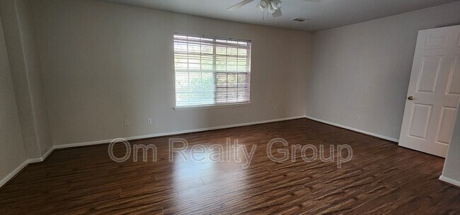 Building Photo - 9710 Fieldbloom Ln
