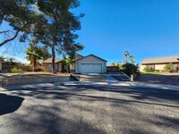 Building Photo - Charming Chandler Home in Quiet Cul-de-Sac — Huge Lot & 3 Bedrooms!