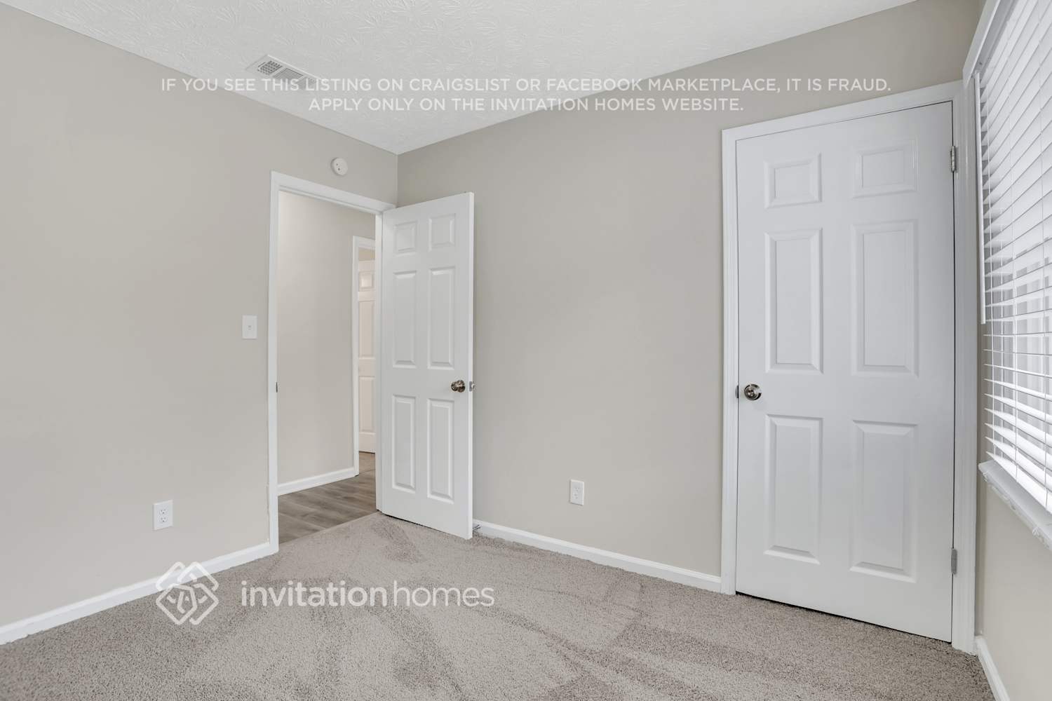 Building Photo - 565 Lakeridge Cir SE