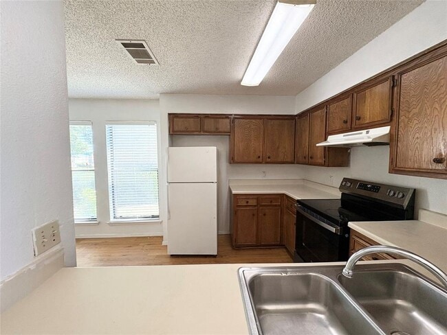 Building Photo - 10616 Mellow Meadow Dr