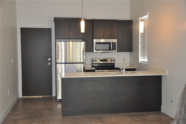 Building Photo - 1 bedroom 1 bath in SLC!