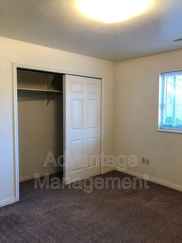 Building Photo - 2138 W 220 N