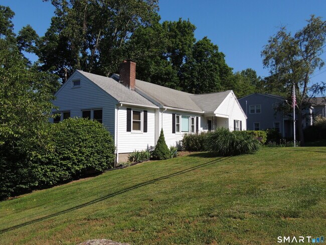 Building Photo - 87 Hotchkiss Grove Rd