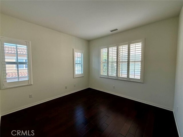 Building Photo - 310 Bronze