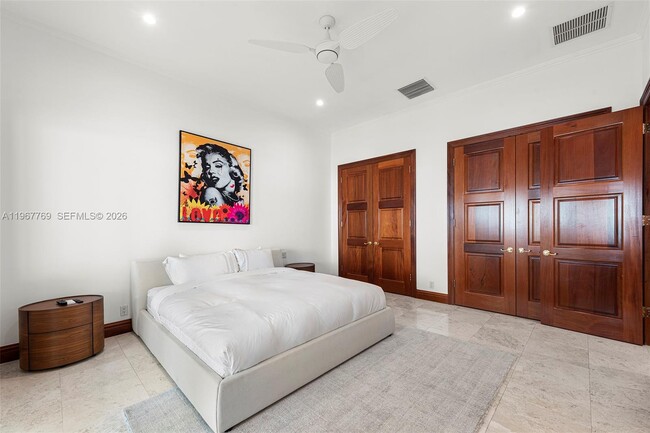 Building Photo - 432 S Hibiscus Dr