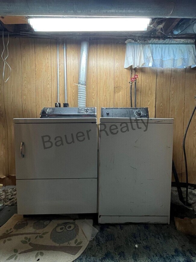 Building Photo - Ranch Home in Loudonville Perrysville Scho...