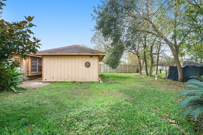 Building Photo - 17306 Fife Ln