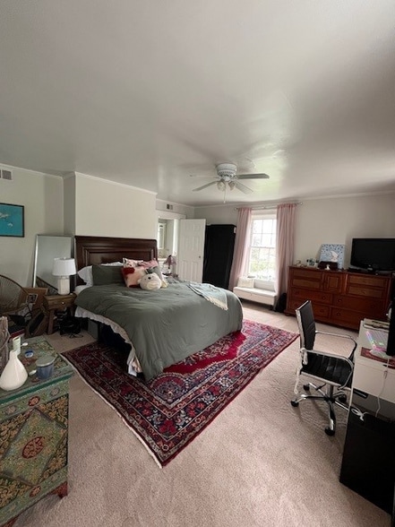 Building Photo - 6401 Fifth Ave