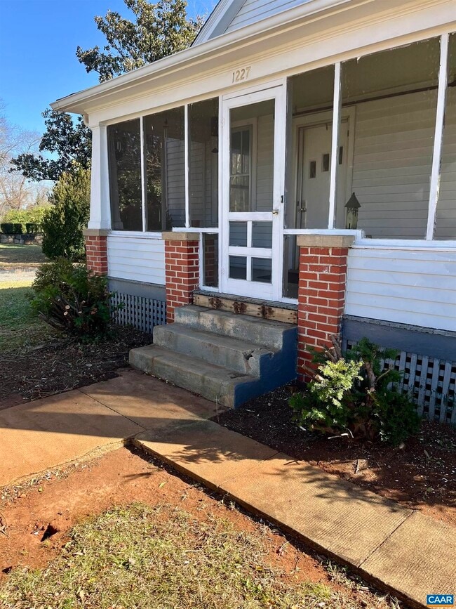 Building Photo - 1227 Blue Ridge Ave