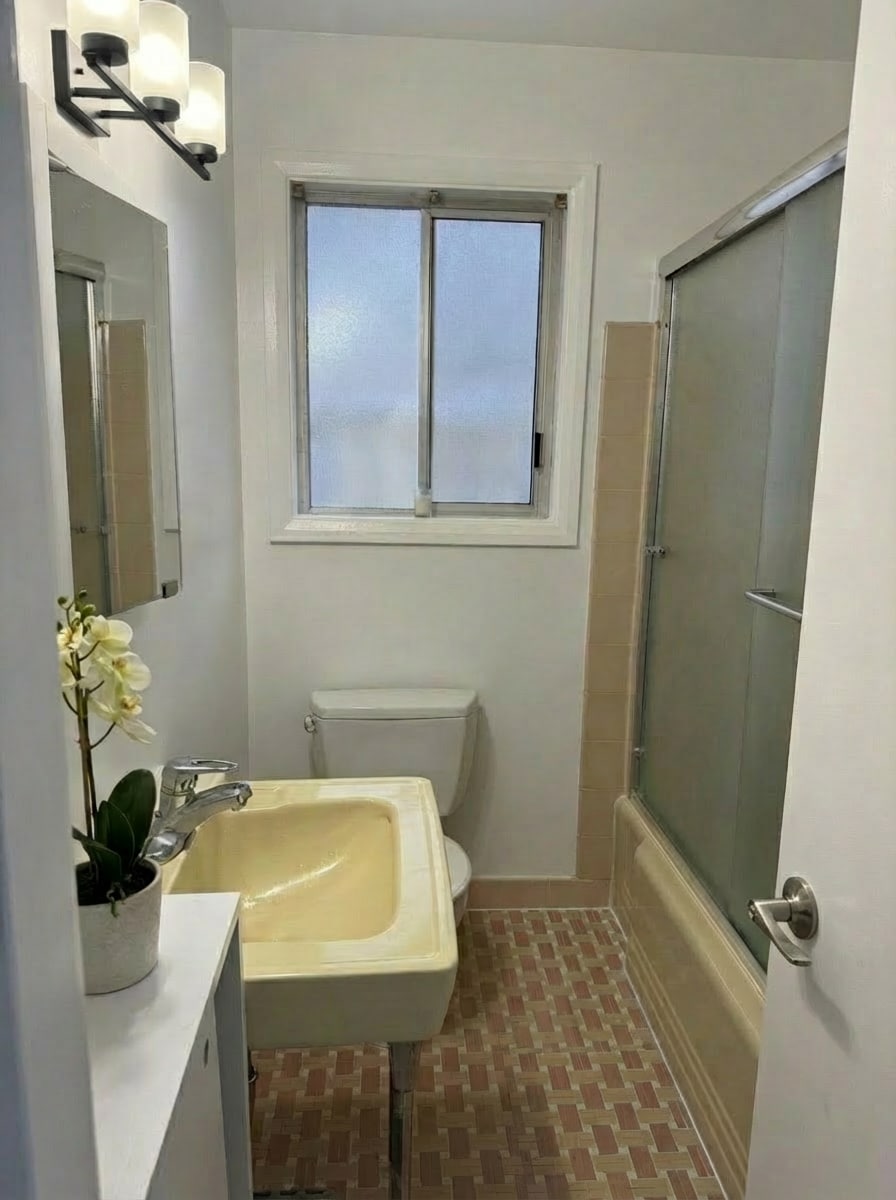 Building Photo - 1015 Francisco St