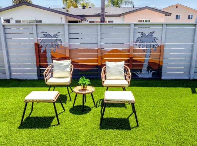 Building Photo - 1063-67 Gillespie Dr