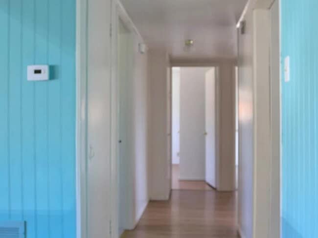 Building Photo - 1404 Rhode Island St NE