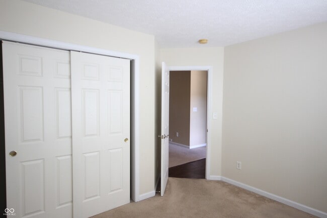 Building Photo - 1554 Stanford Dr