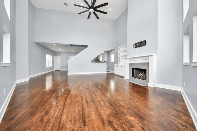 Building Photo - 5710 Cornish St