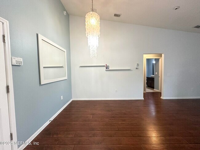 Building Photo - 6916 Ortega Woods Dr