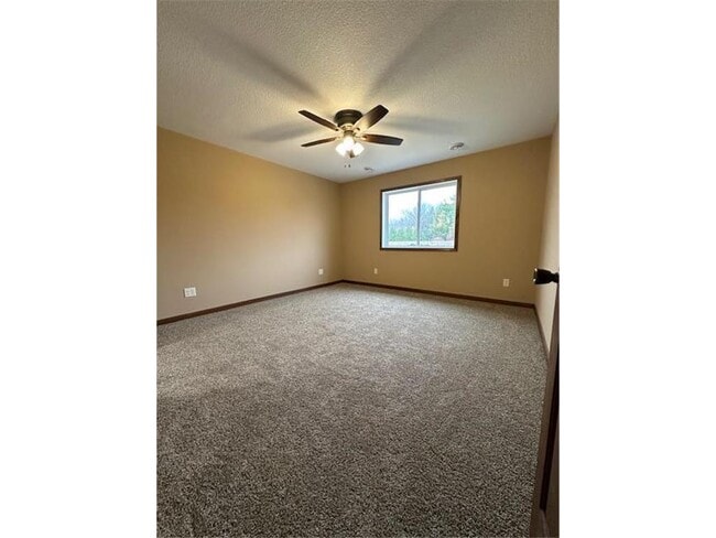 Building Photo - 1560 Gray Fox Dr NE