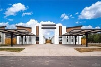 Building Photo - 704 N Alexandrite Ave